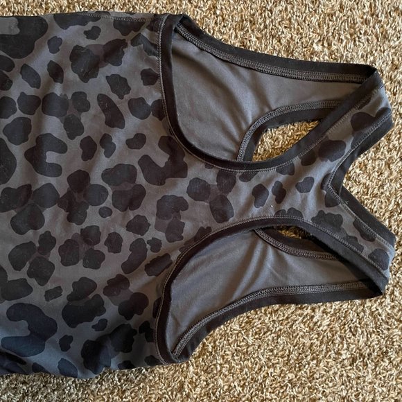 Animal Print Racer Back Sport Tanktop - Picture 2 of 2